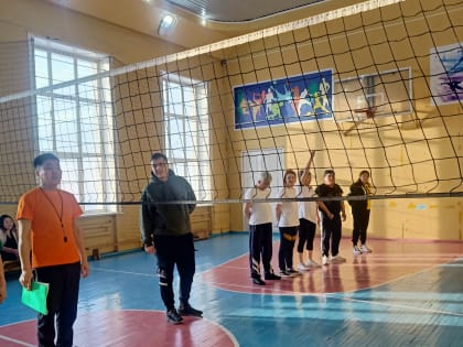 В Бурятском колледже технологий и лесопользования делу время и спорту час