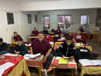 Знаменитый экс-сумоист из Бурятии изучает монгольский язык