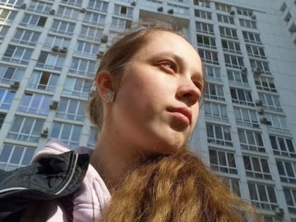 Выпускница с 396 баллами по ЕГЭ дала советы сдающим экзамены. Дыхательные упражнения, шоколад, «не думать о результате»