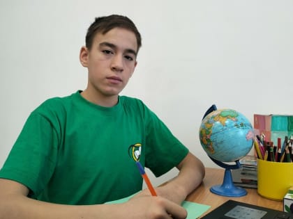 Александре и Николаю нужны родители!