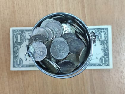 Девальвация рубля повысила цены