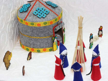 В следственном управлении прошло заседание женского совета, на котором подведены итоги творческого конкурса, посвященного празднику Белого месяца