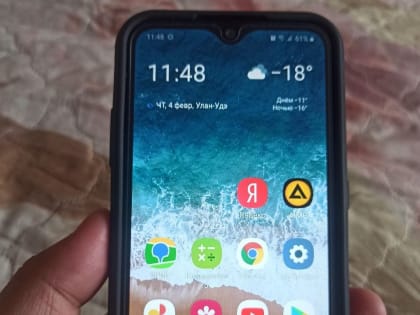 ВТБ: мошенники предлагают застраховать или отремонтировать смартфон клиента