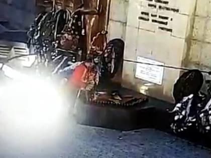 В Улан-Удэ вандал затушил Вечный огонь на Мемориале Победы