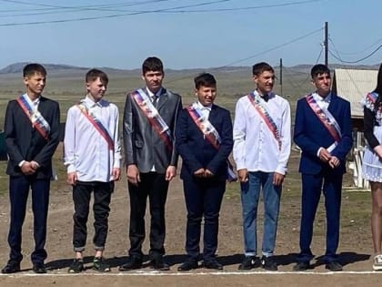 В добрый путь выпускники!