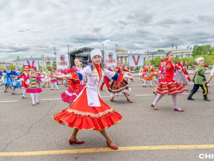 Юбилей присоединения Забайкалья к России отпразднуют в Большом Кремлевском дворце (0+). Выступят Александр Михайлов и Дмитрий Харатьян