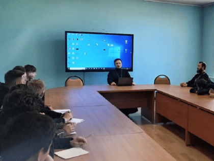 С учащимися Индустриального техникума Бурятии провели урок на тему семейных ценностей