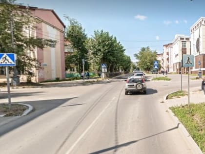 В Железнодорожном районе Улан-Удэ прорвало трубу