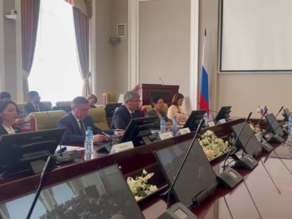 Улан-Удэнский авиазавод и его техника заинтересовали делегацию Лаоса