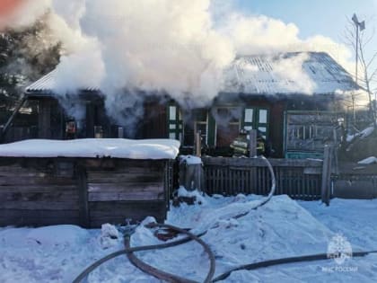 В Иркутской области женщина пострадала на пожаре, спасая своих детей