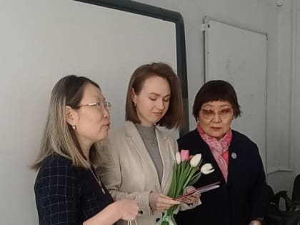 Поздравляем Самошкину Янину Сергеевну с вручением диплома кандидата педагогических наук