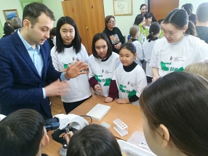 Проектный офис экологической направленности «ИССЛЕДОВАТЕЛИ» встретились со школьниками Бурятии