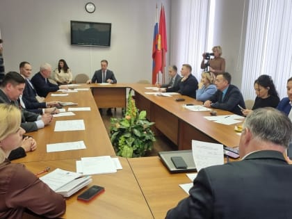 Глава Железногорска представил депутатам кандидатуры своих заместителей