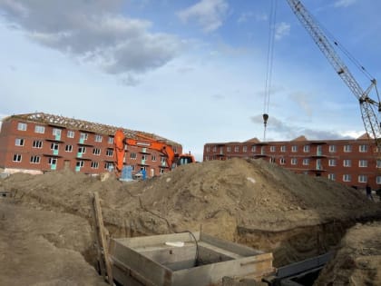 Зампред правительства Бурятии пригрозил крупному застройщику серьезными санкциями за срыв строительства жилья