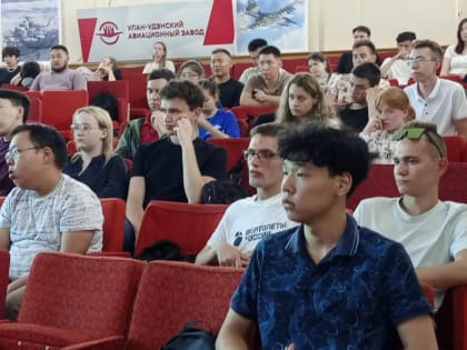 Студенты технических вузов проходят практику на У-УАЗ