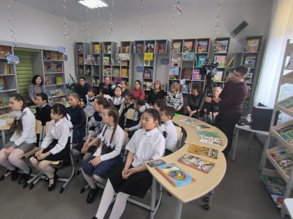 АО «Хиагда» приобрело новую мебель для библиотеки Багдаринской средней общеобразовательной школы Баунтовского района