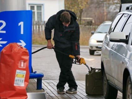 Наметился дефицит бензина: Как это скажется на ценах