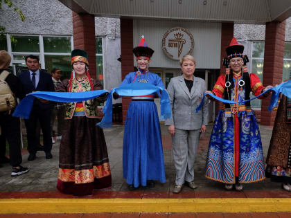Первый заместитель министра культуры Российской Федерации Надежда Александровна Преподобная посетила Восточно-Сибирский государственный институт культуры
