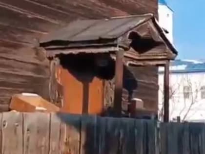 В Улан-Удэ на чиновников возбудили дело из-за разваливающегося дома