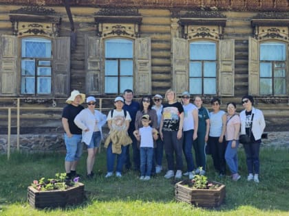 Сотрудники Управления приняли участие в ежегодном озеленении Этнографического музея