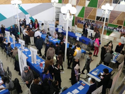 В Бурятии прошла ярмарка вакансий «Учись и работай в Бурятии»