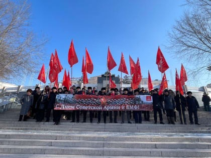 Коммунисты Бурятии провели возложение цветов, посвящённое Дню РККА и РККФ