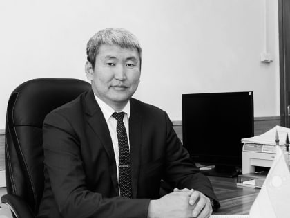 Скончался экс-министр образования Бурятии Баир Жалсанов