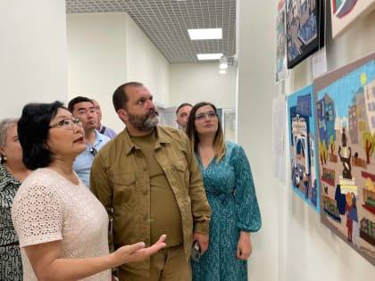 Советник Главы ДНР Игорь Кимаковский и военный обозреватель Юрий Подоляка встретились с участниками СВО из Бурятии