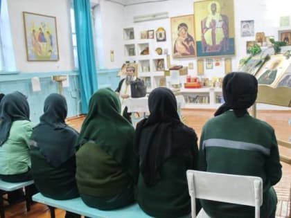 В Бурятии священники посетили колонии в канун Рождества