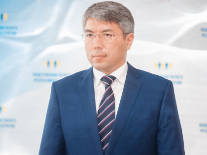 Глава Бурятии поздравил будущих специалистов с Днем российского студенчества