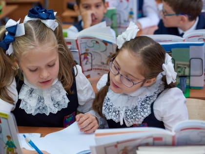 Федеральные основные образовательные программы по всем предметам будут введены в начале учебного года