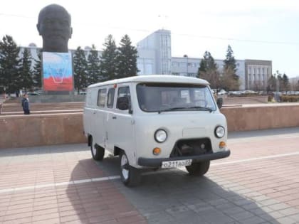 Мэрия Улан-Удэ передала УАЗ для участников СВО