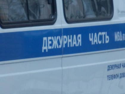 Улан-удэнец, ремонтировавший вентиляцию в поликлинике, украл телефон