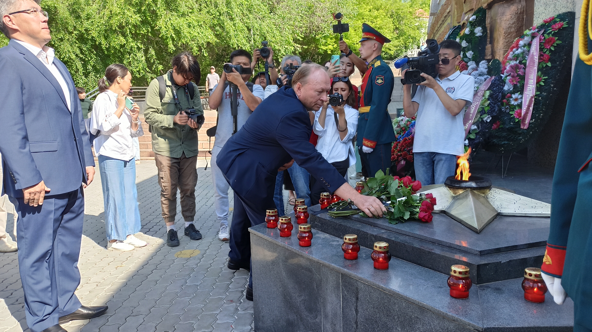 Новости аригус бурятия в реальном. Свеча Победы акция.