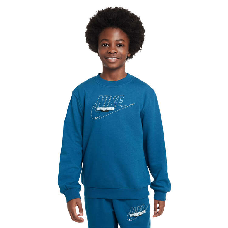 Nike Junior Sportswear Club Fleece Crew Sweatshirt Background Image