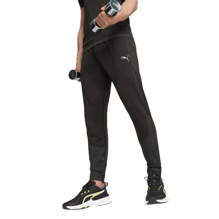 PUMA Mens Formknit Seamless Training Jogger Pants Background Image