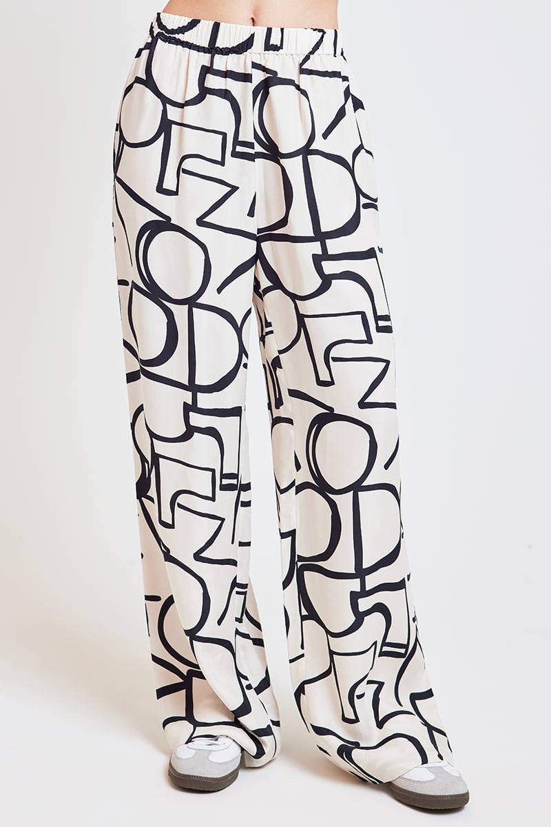 ODE Gene Wide Leg Pant Background Image