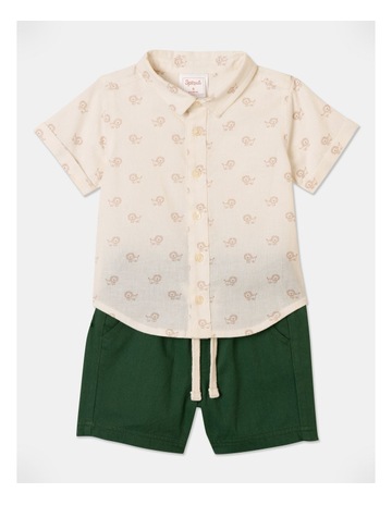 Lion Linen Blend Shirt and Washed Short in White Background Image