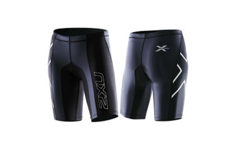 2XU Women's Elite Compression Shorts - Black Background Image