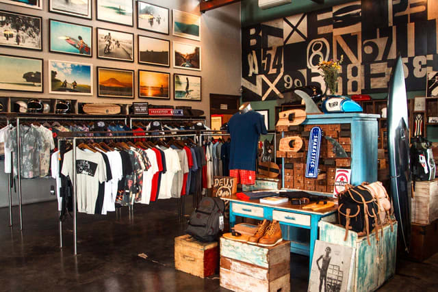 Deus Ex Machina Black Friday Sales