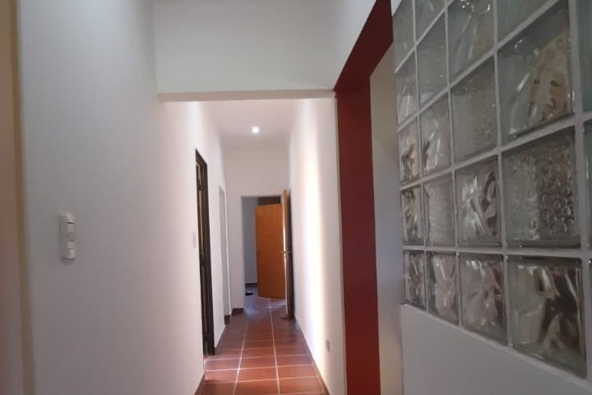 Tu Refugio Exclusivo: Casa Moderna de Fin de Semana en la localidad de San Justo