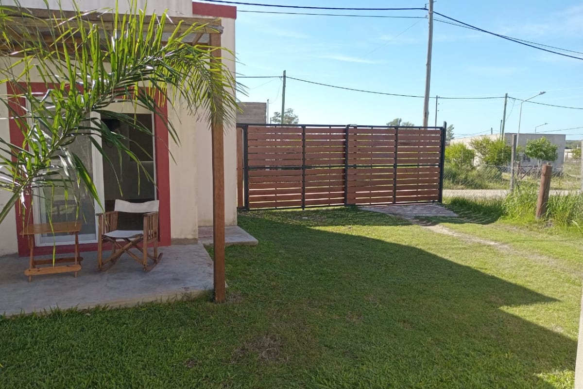 En Barrio El Remanso Se alquila Casa Totalmente Amoblada, Lista para Habitar.