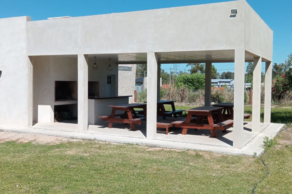 En Barrio El Remanso Se alquila Casa Totalmente Amoblada, Lista para Habitar.
