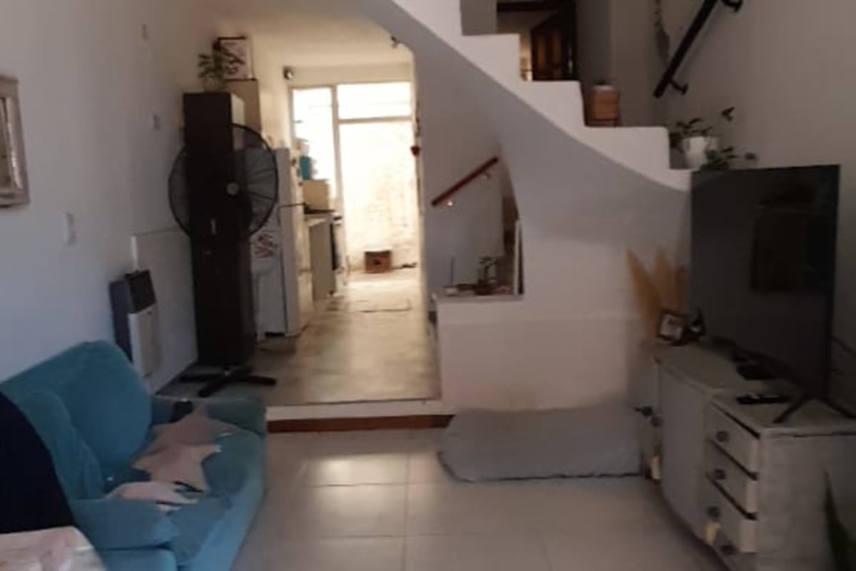 Dúplex en zona microcentro ,inversión garantizada.