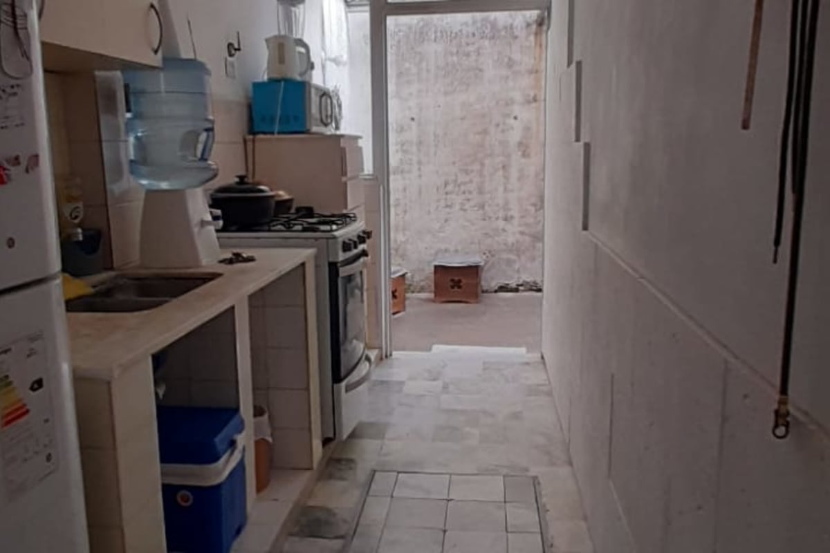 Dúplex en zona microcentro ,inversión garantizada.
