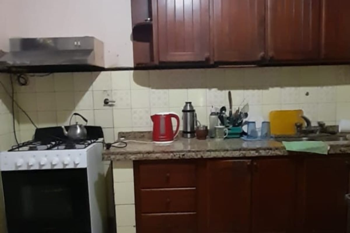 Hermosa Casa en Alquiler en Ubicación Privilegiada! Sólida, Amplia y Luminosa