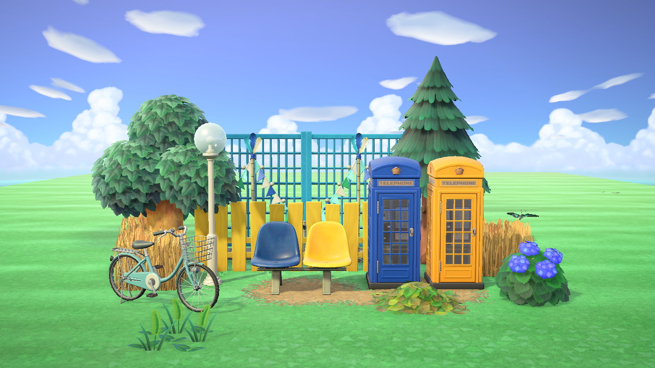 Blue Yellow Phonebox Collection in Animal Crossing New Horizons