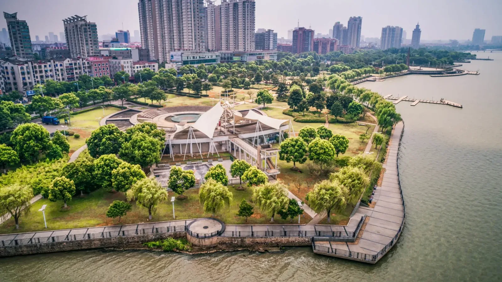 How Overseas Pakistanis Can Buy Property in Islamabad or Lahore Without Visiting