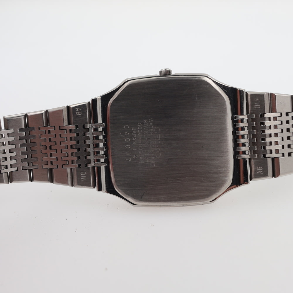 Seiko Quartz watch view 4