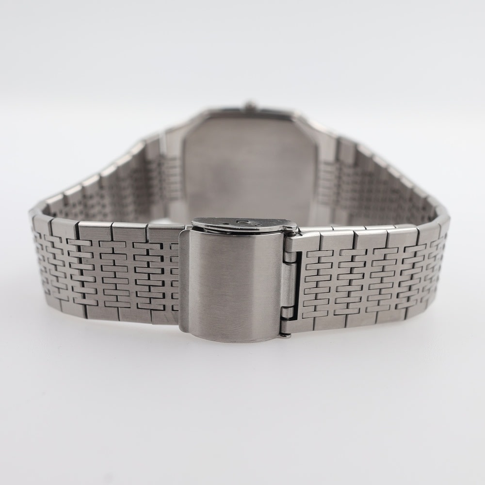 Seiko Quartz watch view 6